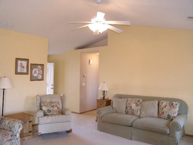 2213 Summerset St, Derby, KS 67037