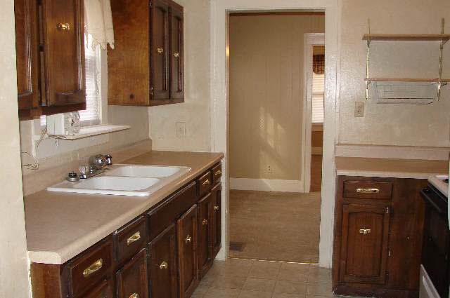 734 S Laura, Wichita, KS 67211