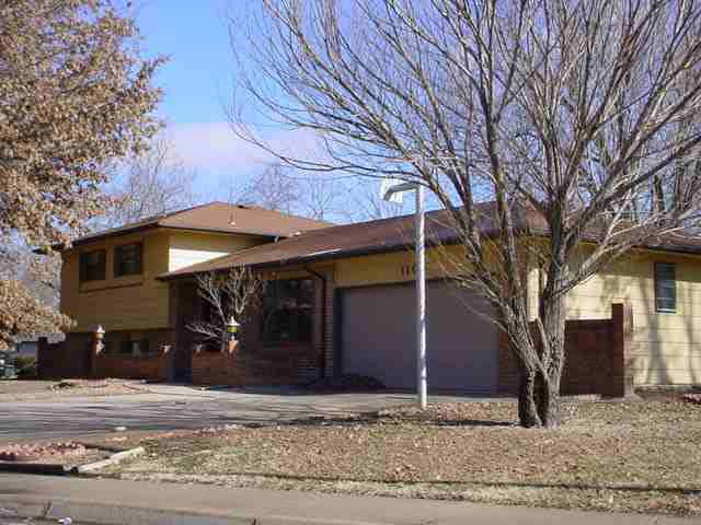 1107 Oakwood, Derby, KS 67037