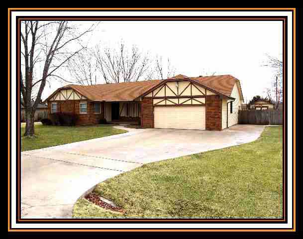 10509 W Ringer, Wichita, KS 67209
