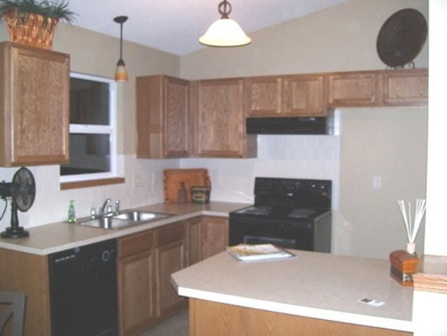 1022 N Aksarben, Wichita, KS 67235