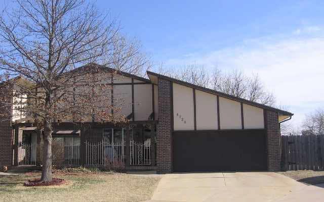 8725 E Longlake, Wichita, KS 67207
