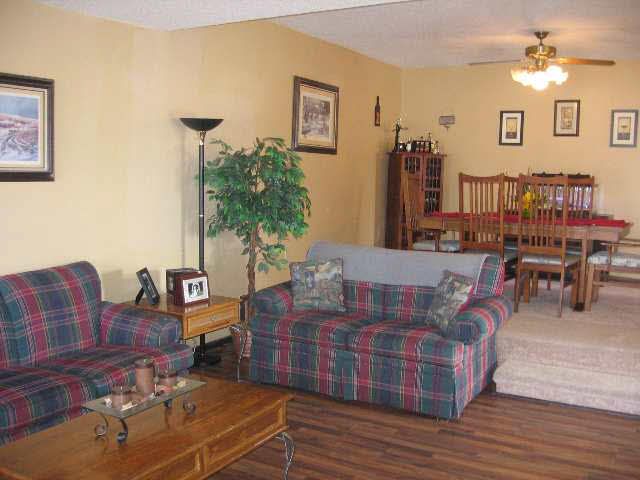 8725 E Longlake, Wichita, KS 67207