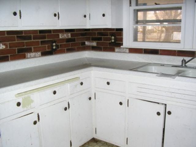 2444 E Glen Oaks, Wichita, KS 67216