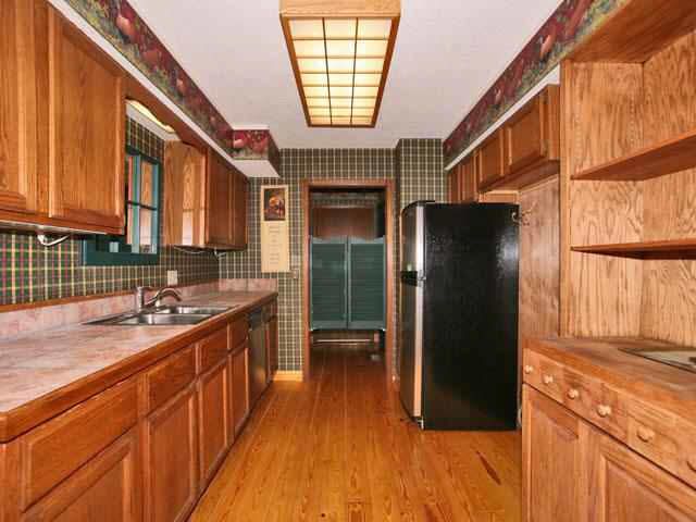 1721 E Evergreen Ct, Derby, KS 67037