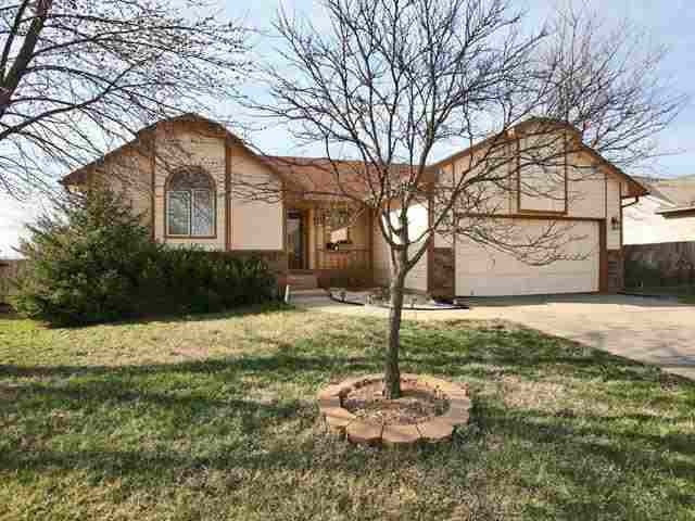 315 E Tall Tree Rd, Derby, KS 67037
