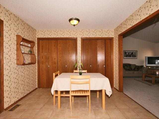 315 E Tall Tree Rd, Derby, KS 67037
