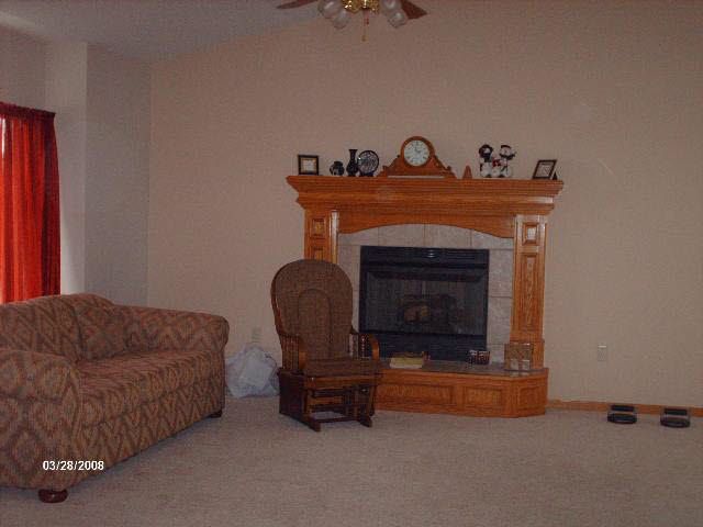 713 Timberleaf Dr, Derby, KS 67037