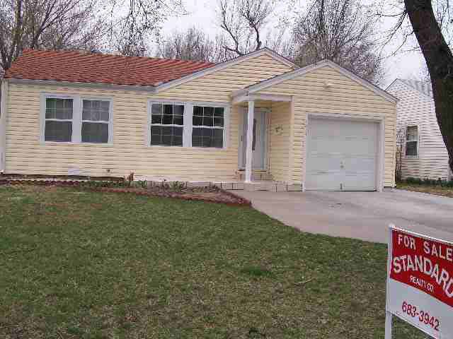 4833 E Gilbert, Wichita, KS 67218