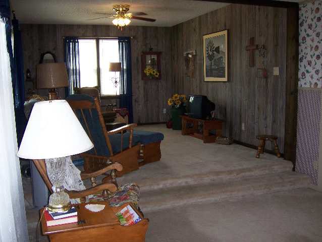 2628 W 7th, Winfield, KS 67156