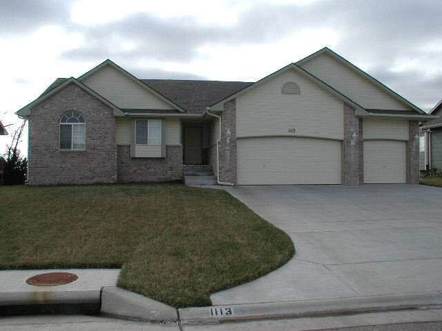 1113 S Bracken Cir, Wichita, KS 67207