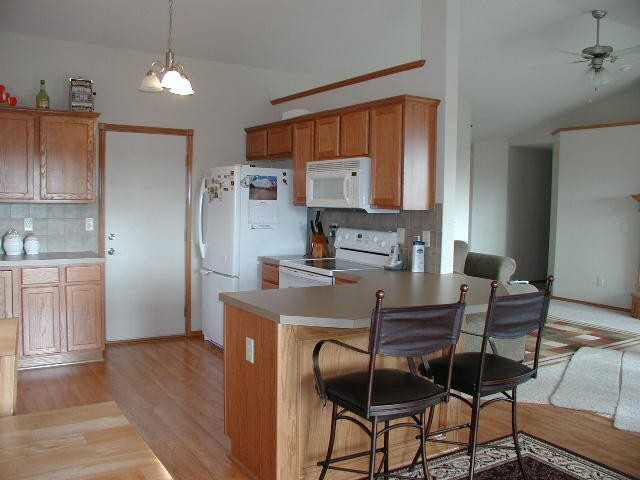 1113 S Bracken Cir, Wichita, KS 67207