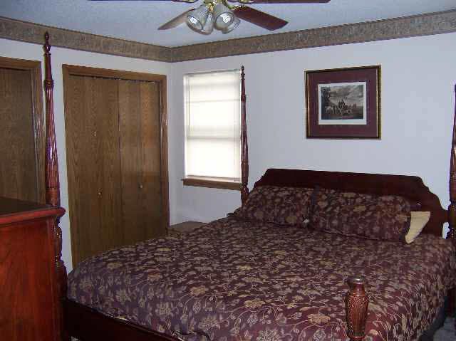 252 W Hunter, Derby, KS 67037