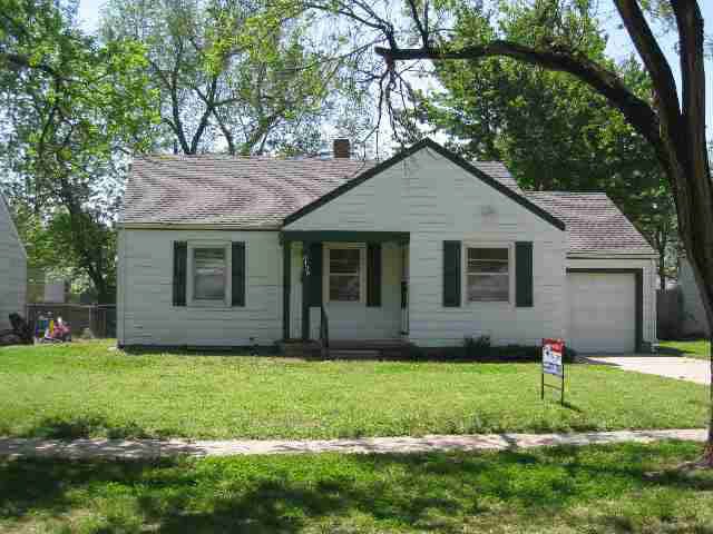 2139 E Menlo, Wichita, KS 67211