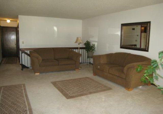 8726 E Boston, Wichita, KS 67207
