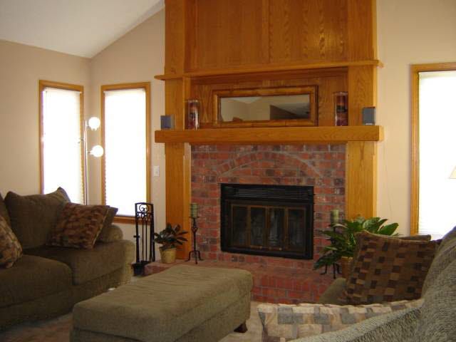 4224 Eagle Lake Ct, Bel Aire, KS 67220