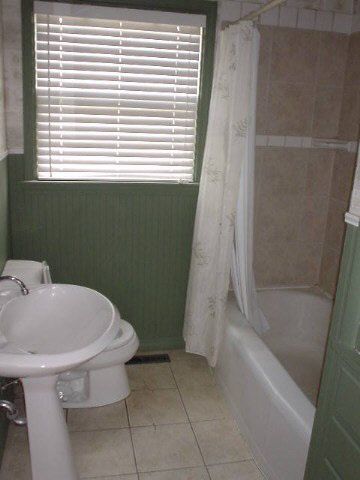 230 Summit Ave, Augusta, KS 67010