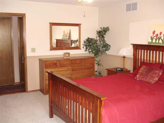 8810 E Denker Cir, Wichita, KS 67210
