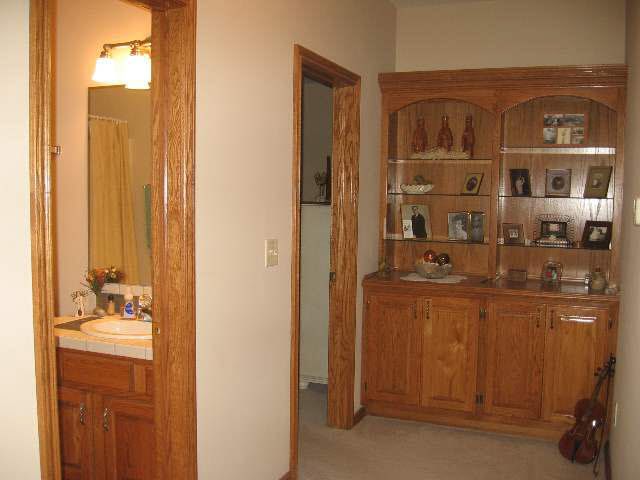 12367 E Lincoln Ct, Wichita, KS 67207