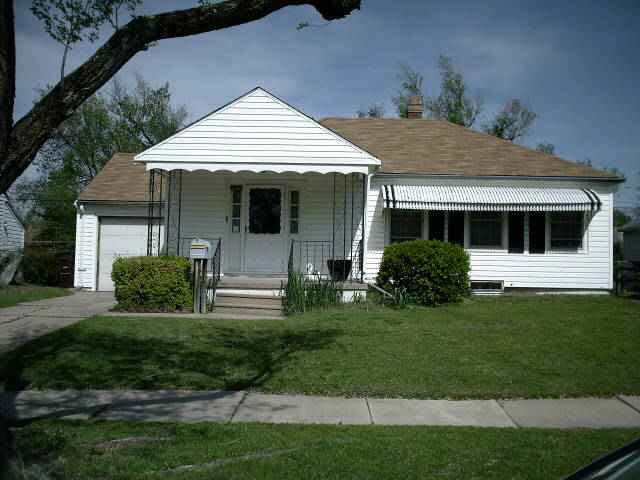850 N Pinecrest, Wichita, KS 67208