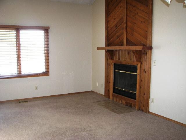 101 S Rock Rd #10, Derby, KS 67037