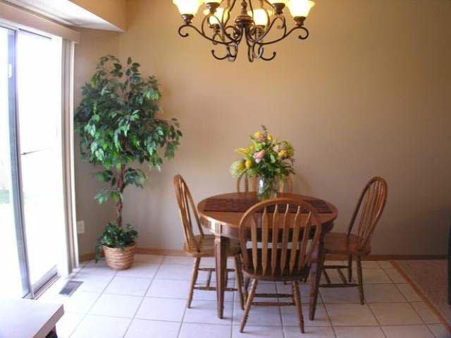 940 N Southwind Cir, Goddard, KS 67052