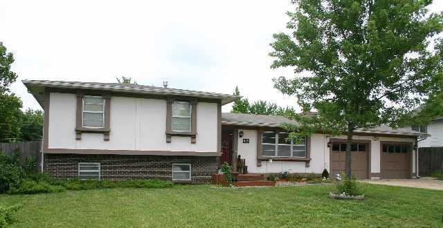 204 E Douglas, Andover, KS 67002