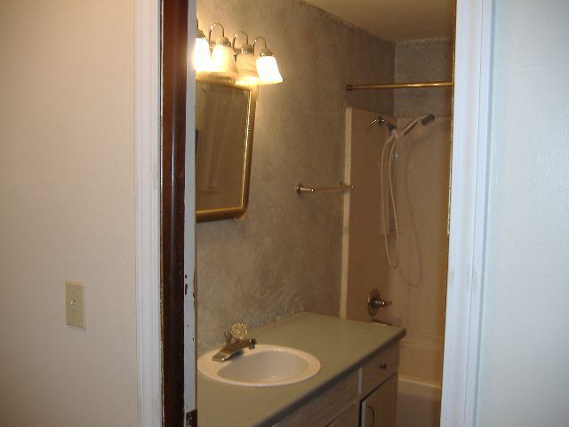 552 N Baehr, Wichita, KS 67201