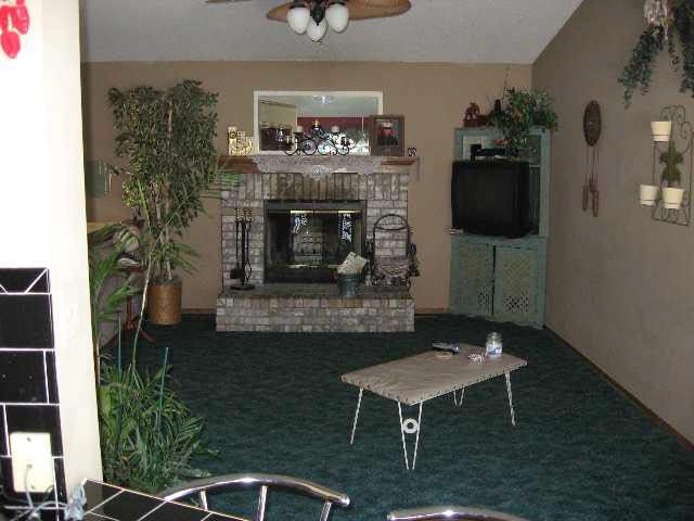 600 Fieldstone, Valley Center, KS 67147
