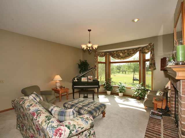1007 Walnut Ct, Andover, KS 67002