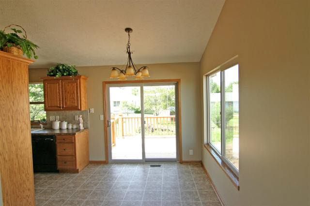 206 Harmony Cir, Rose Hill, KS 67133