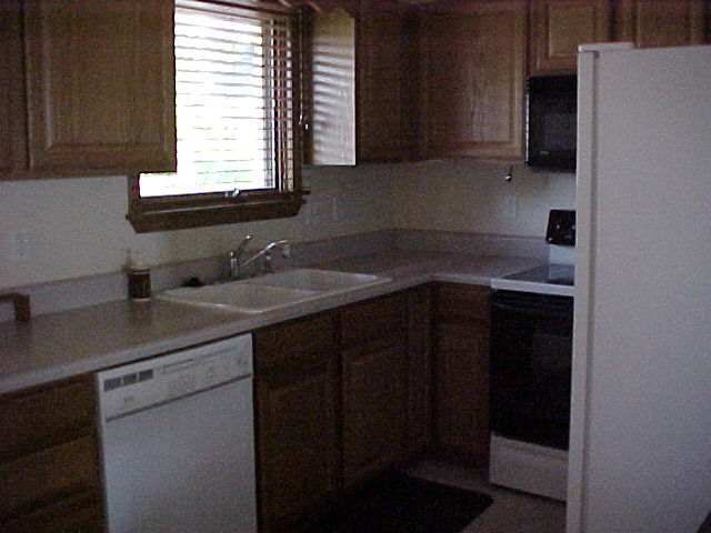 321 E 12th #207, Newton, KS 67114