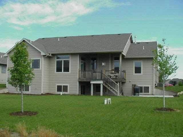 2307 E Timber Creek St, Derby, KS 67037