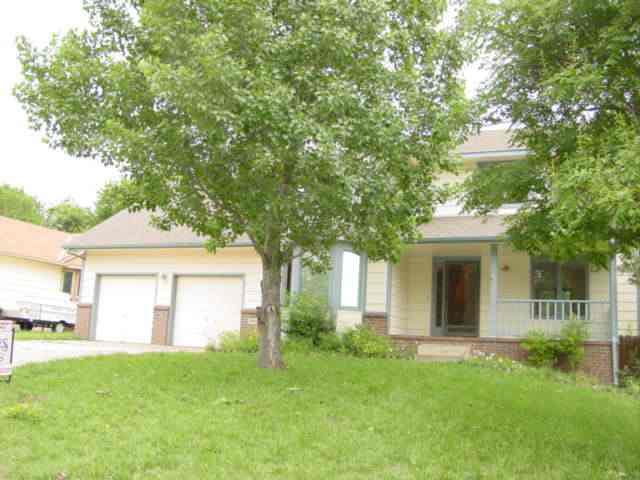 1712 E Cresthill Rd, Derby, KS 67037