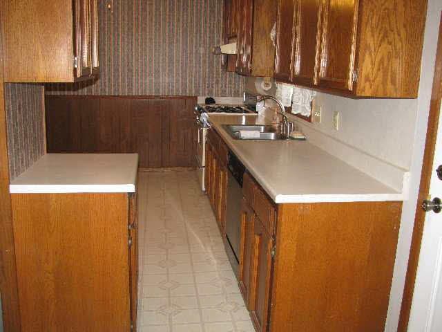 2435 S Laura, Wichita, KS 67216