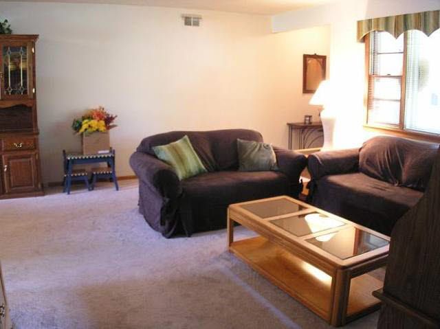 8325 E Morris, Wichita, KS 67207