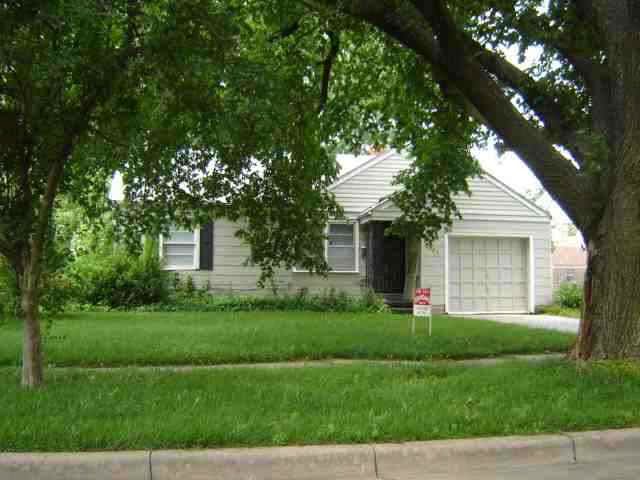 703 Barlow, Wichita, KS 67207