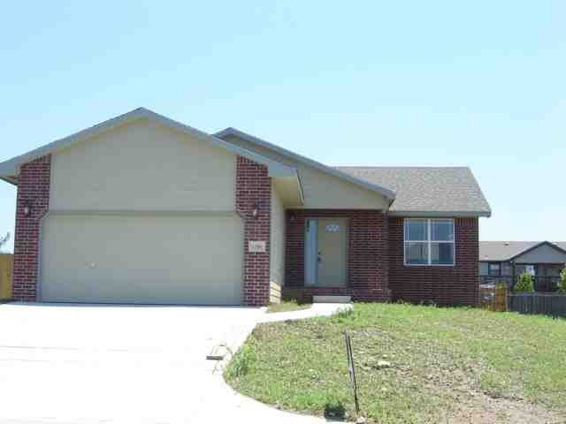 1306 Timberidge Cir, Wichita, KS 67002