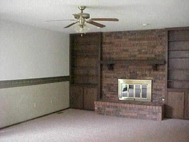 1101 Meadowhaven, Derby, KS 67037