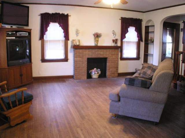 623 N Pershing, Wichita, KS 67208