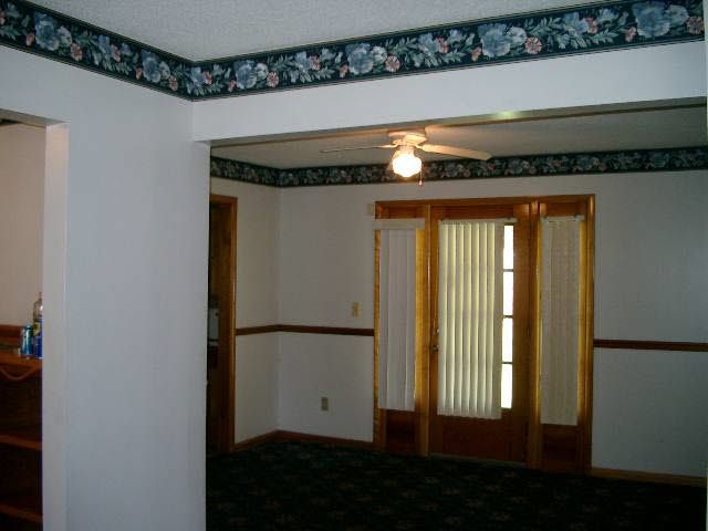 3304 S Seneca, Wichita, KS 67217