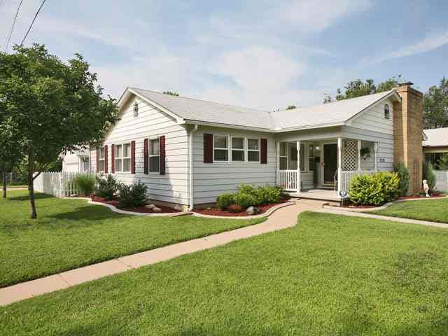2529 E Funston, Wichita, KS 67216