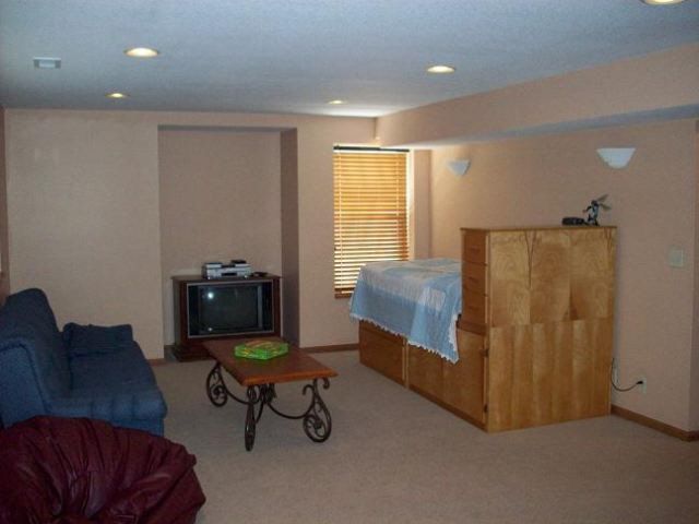 814 N Cedar Pk, Wichita, KS 67235