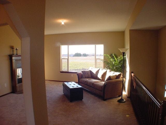 222 Springlake Ct, Newton, KS 67114