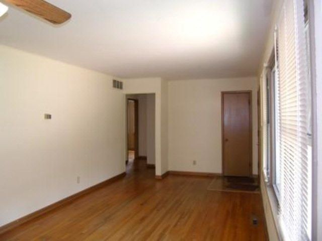 220 E Edgemoor, Derby, KS 67037