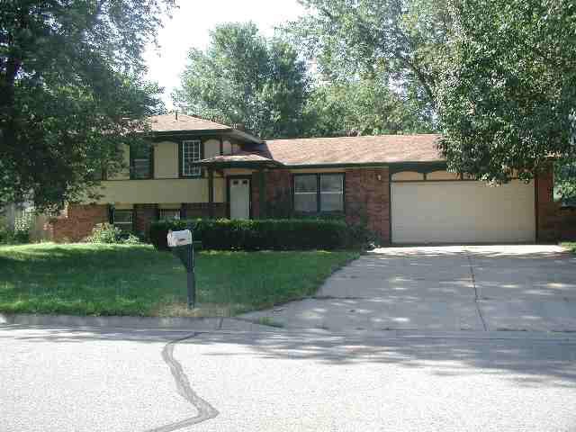 1513 E Oak Forest, Derby, KS 67037