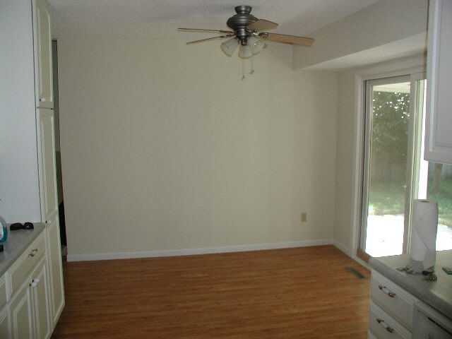 1513 E Oak Forest, Derby, KS 67037