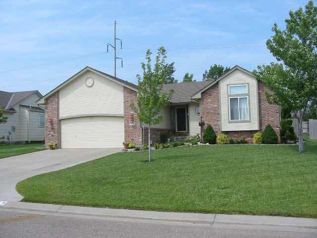101 S Angela, Wichita, KS 67235