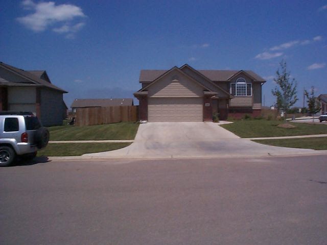 4626 E Falcon, Wichita, KS 67220