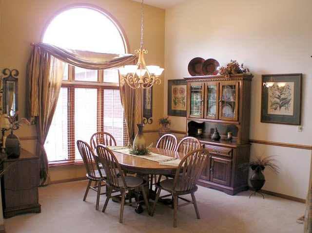 213 S Maple Dunes, Wichita, KS 67235